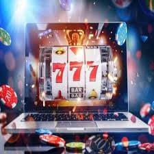 Tampilan meja kasino langsung janji333 dengan dealer nyata di layar smartphone